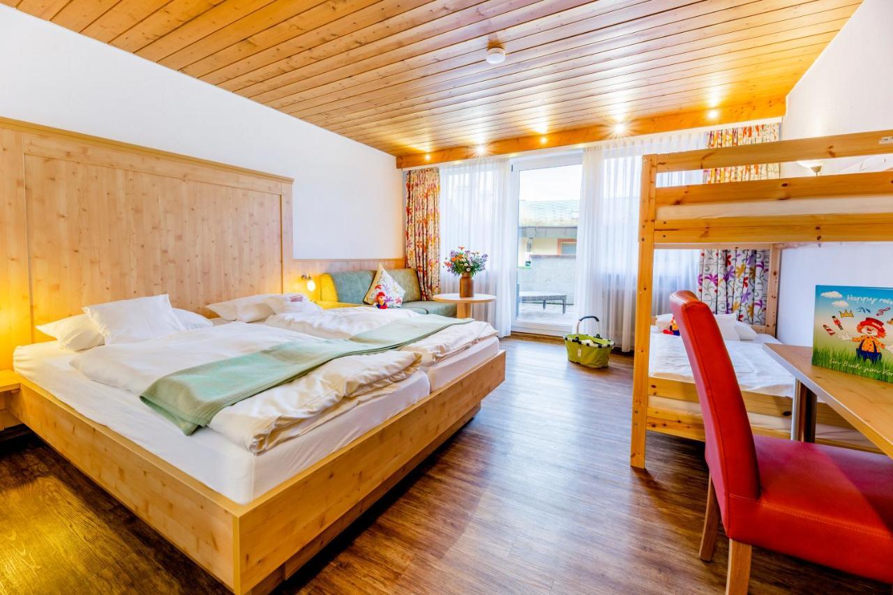 Hotel Engel - Familotel Hochschwarzwald Тодтнауберг Экстерьер фото