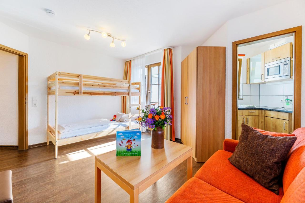 Hotel Engel - Familotel Hochschwarzwald Тодтнауберг Экстерьер фото